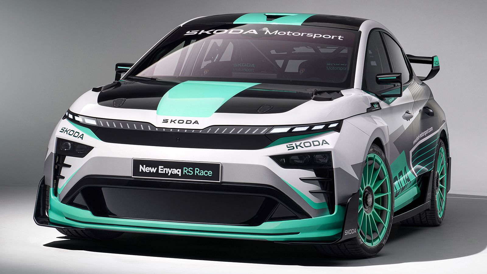 Skoda Enyaq RS Race: Επέστρεψε με βιώσιμες ιδέες για μοντέλα παραγωγής